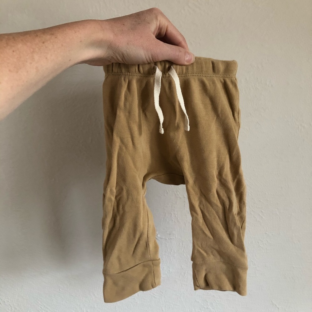 Quincy Mae pants in honey size 12-18